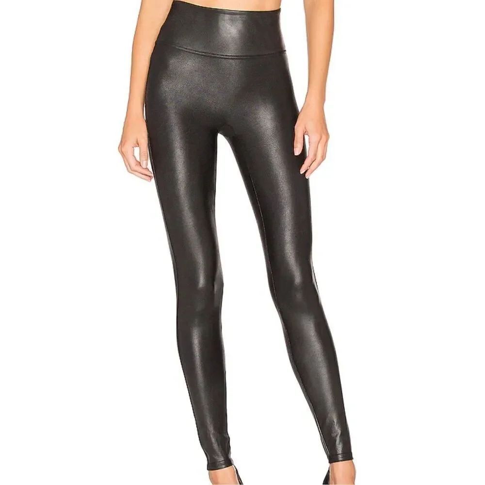 Spanx faux leather look black leggings size small petite